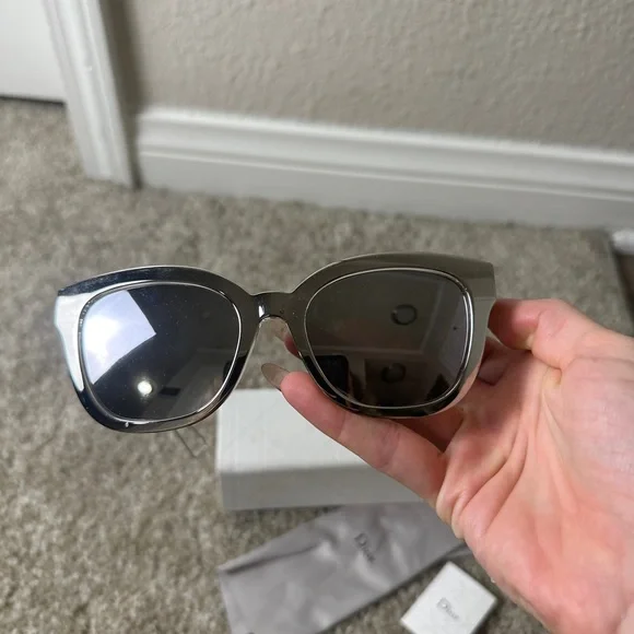 DIOR sunglasses - Picture 5 of 8